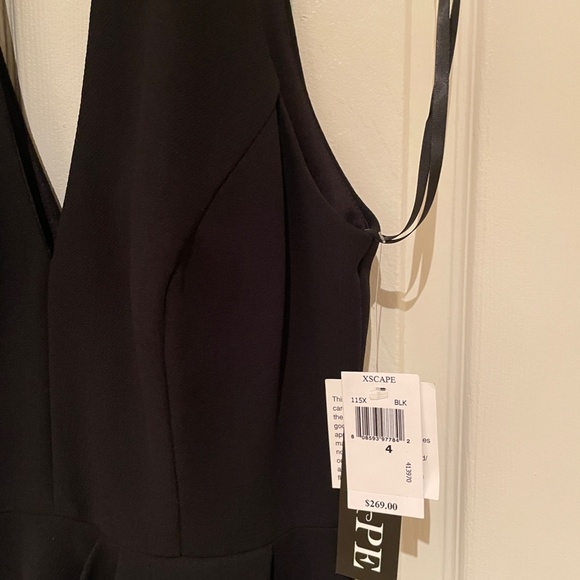 NEW Xscape Halter V Neck Cocktail Dress - Picture 2 of 3